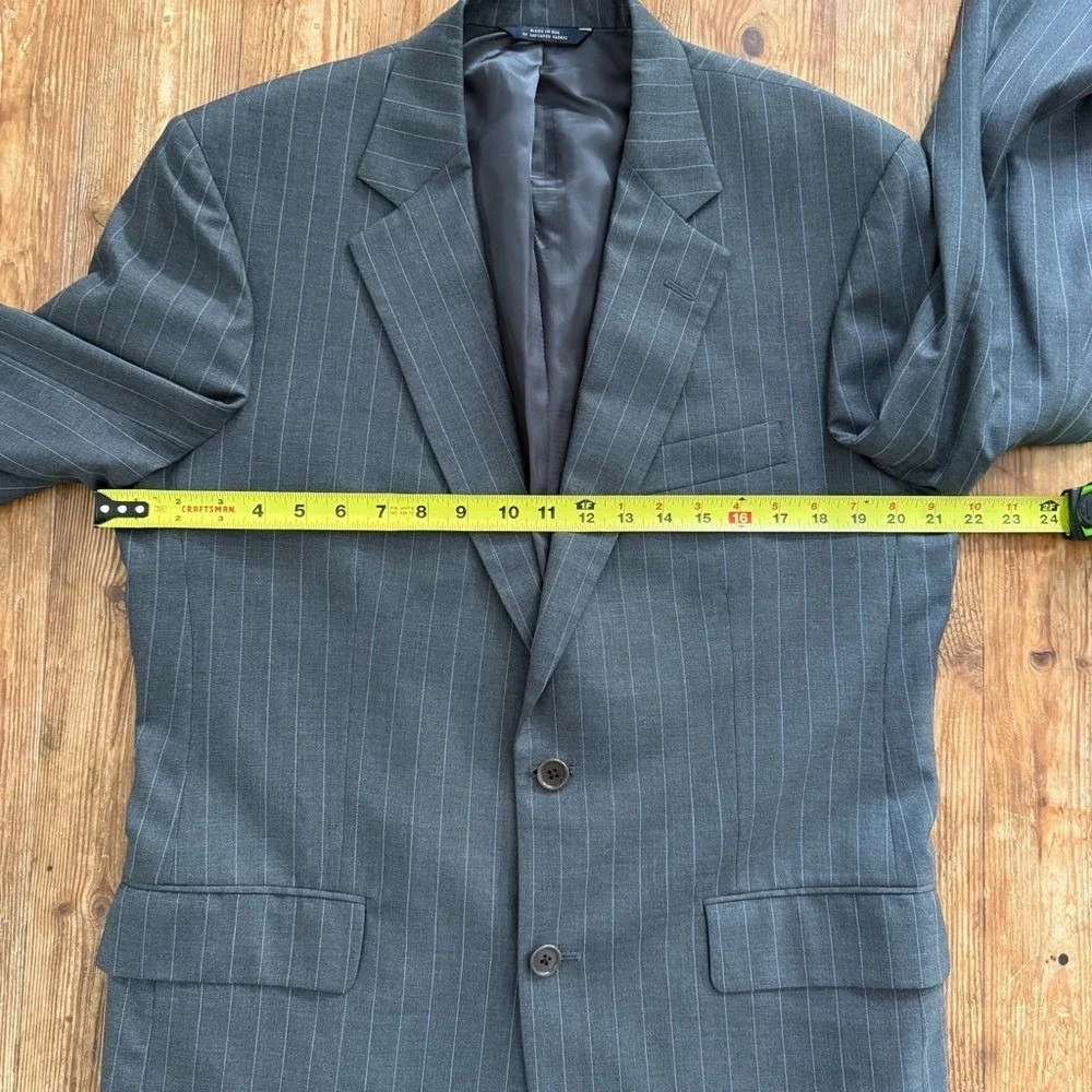 Brooks Brothers 100% Wool Elegant Charcoal Pinstripe Blazer Men's 40 Regular EUC